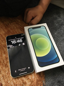 iPhone 12 (2 foto / 5)