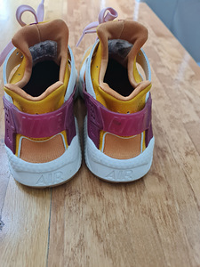 Nike Huarache tossud, suurus 40,5 (2 foto / 3)