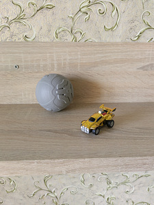 Rocket League Pull back toy car | Golden Octane (1 foto / 2)
