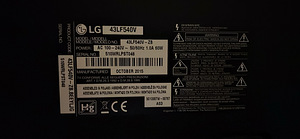 Телевизор LG (9 фото из 9)