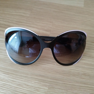 Christian Dior. (2 фото из 8)