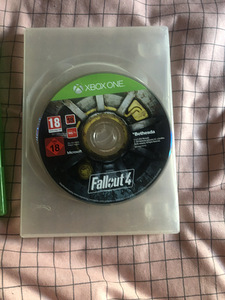 Halo 5 (2 фото из 2)
