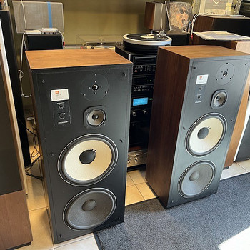 JBL L150