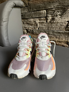 Кроссовки nike (3 фото из 4)