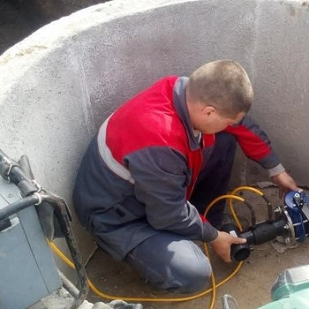 Центральний водопровід. Водогін. Вуличний водопровід.