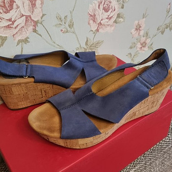 Продаю босоножки Clarks, размер 40