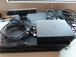 PS 4 pro , 1 terabait (5 foto / 5)