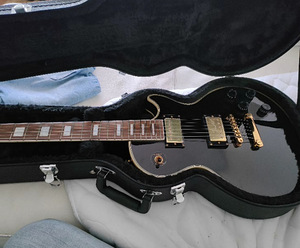 Gibson les paul копия (1 фото из 3)