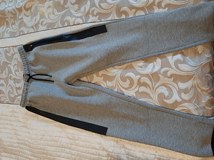 Спортивные штаны (3 фото из 3)