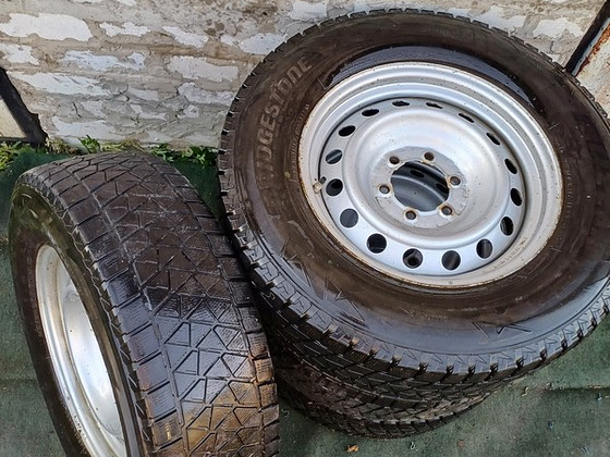 Rattad-Toyota Land Cruiser