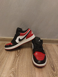 Air Jordan 1 (3 фото из 4)