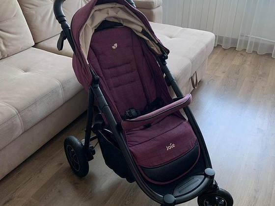 Продам прогулочную коляску Joie Mytrax
