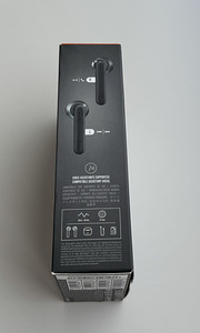 JBL Tune 220 TWS Black (4 фото из 4)