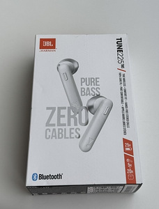 JBL TUNE 225 TWS Black / White (5 foto / 8)