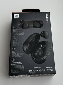 JBL Tune 115 TWS Black / White (2 foto / 8)