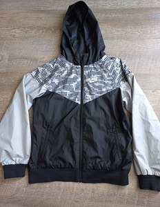 Ветровка Nike р.137-147 (1 фото из 7)
