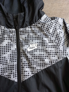 Ветровка Nike р.137-147 (2 фото из 7)