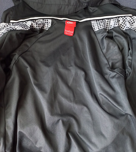 Ветровка Nike р.137-147 (6 фото из 7)