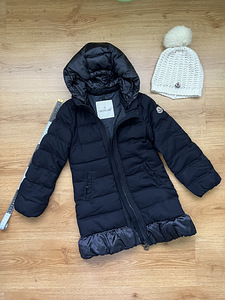 Moncler mantel originaal müts kaasa (1 foto / 8)