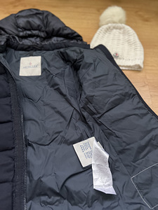 Moncler mantel originaal müts kaasa (5 foto / 8)