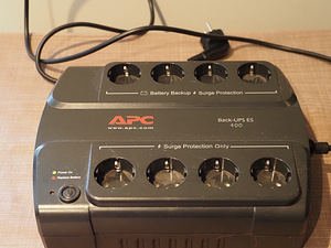 APC Back-UPS ES 400VA, 230V, 8 Schuko CEE 7 (4 surge) (1 foto / 3)