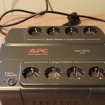 APC Back-UPS ES 400VA, 230V, 8 Schuko CEE 7 (4 surge)