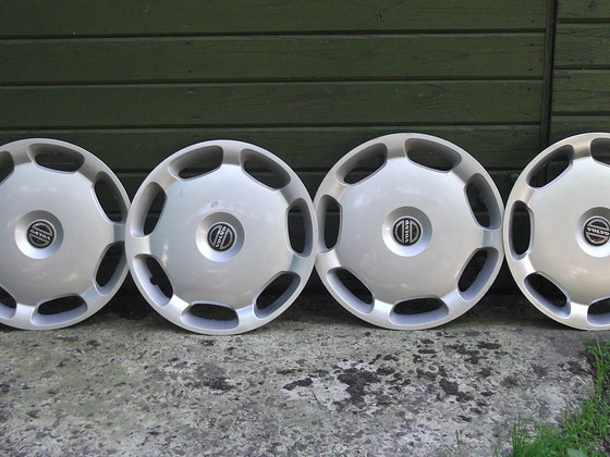 VOLVO R15