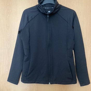 Müüa H&M dressipluus