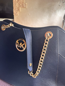 Сумка MICHAEL KORS (2 фото из 4)