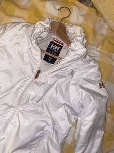 КУРТКА HELLY HANSEN (2 фото из 2)