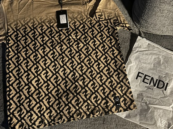 Футболка Fendi L-XL