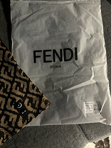 Футболка Fendi L-XL (4 фото из 5)