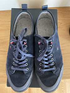 Tommy Hilfiger meeste potased 44. (2 foto / 3)