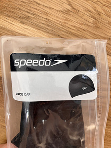 Шапочка для плавания Speedo (3 фото из 3)