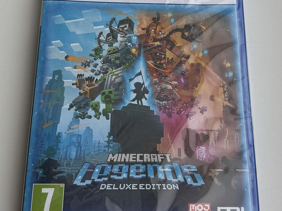 Minecraft Legends Deluxe Edition (PS5)
