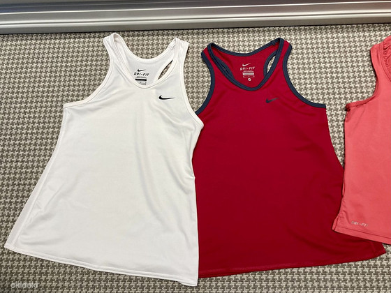 Nike pluusid s137-146 (M)