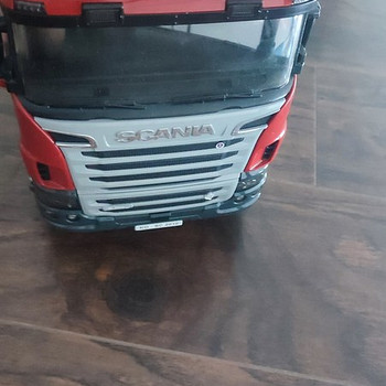 Фура Bruder scania R560