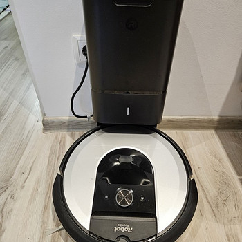 IRobot Roomba i7+ automaatkonteiner