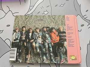 BTS WINGS YOU NEVER WALK ALONE KPOP [RIGHT Ver.] (2 foto / 7)