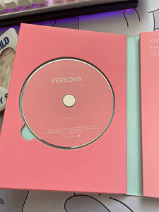BTS MAP OF THE SOUL : PERSONA (4 foto / 10)