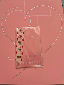 BTS MAP OF THE SOUL : PERSONA (6 foto / 10)