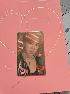 BTS MAP OF THE SOUL : PERSONA (8 foto / 10)