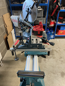 Лобзик BOSCH GKG 24 В (3 фото из 7)