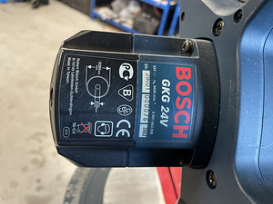 Лобзик BOSCH GKG 24 В (4 фото из 7)