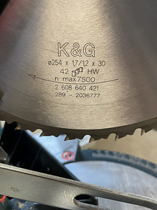 Лобзик BOSCH GKG 24 В (7 фото из 7)