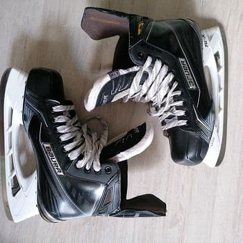 Коньки BAUER Supreme 180(размер 10(45.5)).