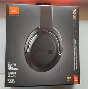 JBL Tour One M2 (1 foto / 3)