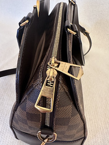 Сумка Louis Vuitton Kensington (10 фото из 10)