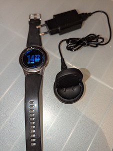Nutikell Samsung Galaxy Watch 46mm LTE (62E8) koos laadijaga (1 foto / 1)