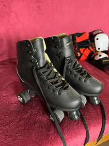 Roller Skates Set (2 foto / 6)